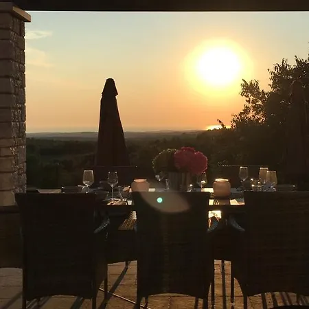Casa Collini - Luxurioese Ferienvilla Mit Meerblick Višnjan