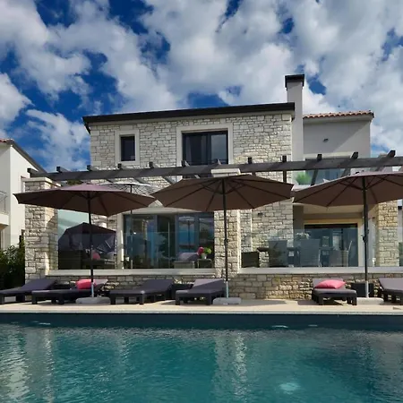 Willa Casa Collini - Luxurioese Ferienvilla Mit Meerblick