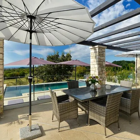Willa Casa Collini - Luxurioese Ferienvilla Mit Meerblick